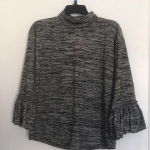 Roommates heather black and grey shirt size L. NWT